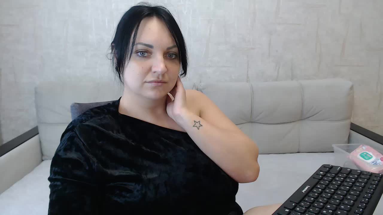 JenniferTheChic Live Sex March 29, 2026