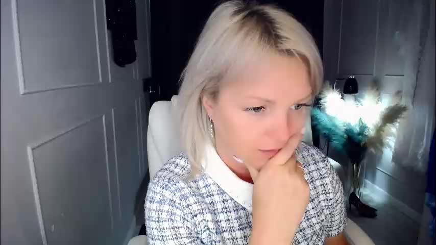 emmmam Live Sex March 29, 2026