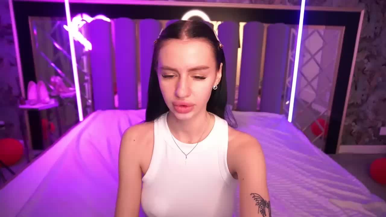 SnowWhiteee Live Sex March 29, 2026