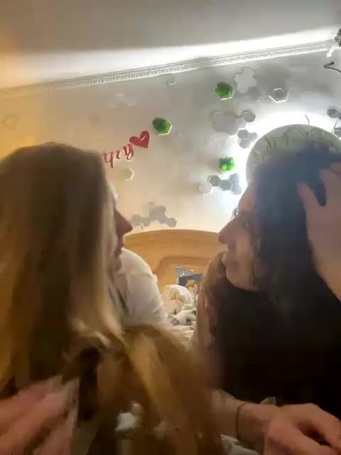 Bonne-Aurore Live Sex March 31, 2026
