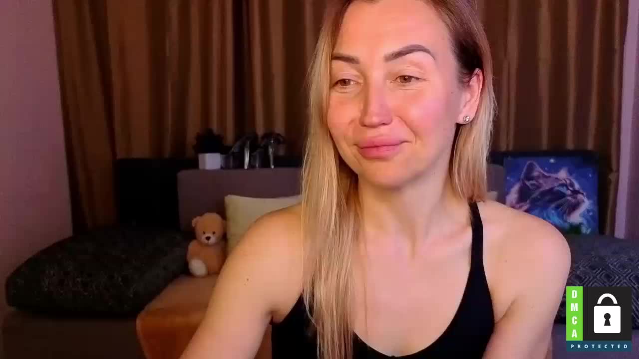 Jullyblondkiss Live Sex March 31, 2026