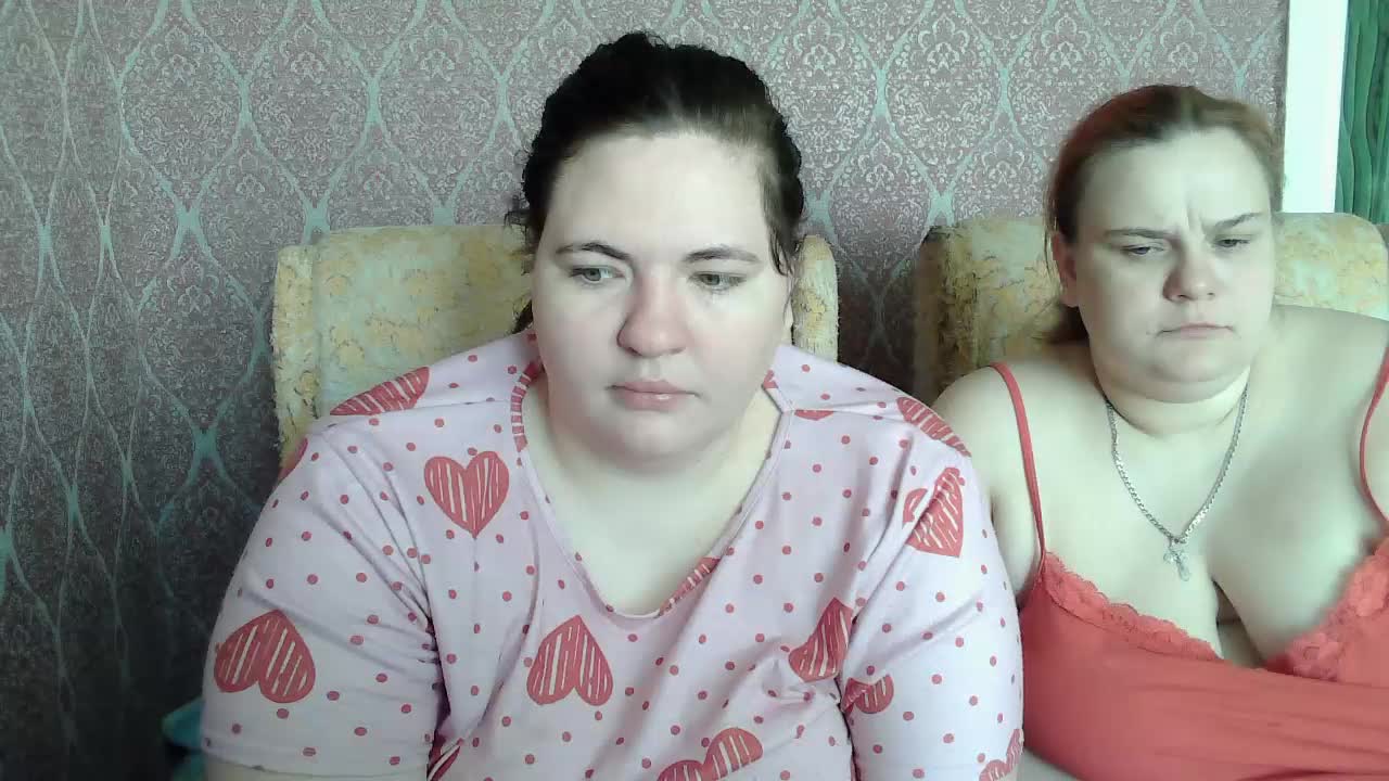 HollyXEva Live Sex April 1, 2026