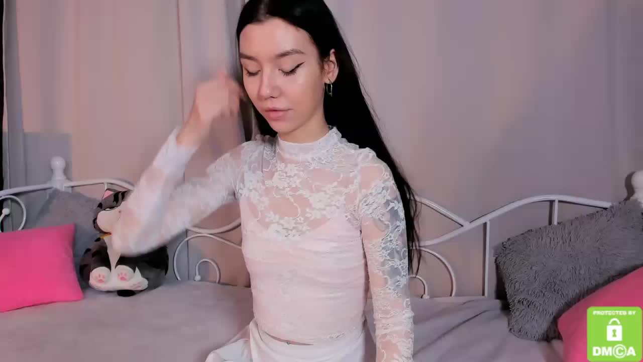 Amelia-skyy Live Sex April 1, 2026