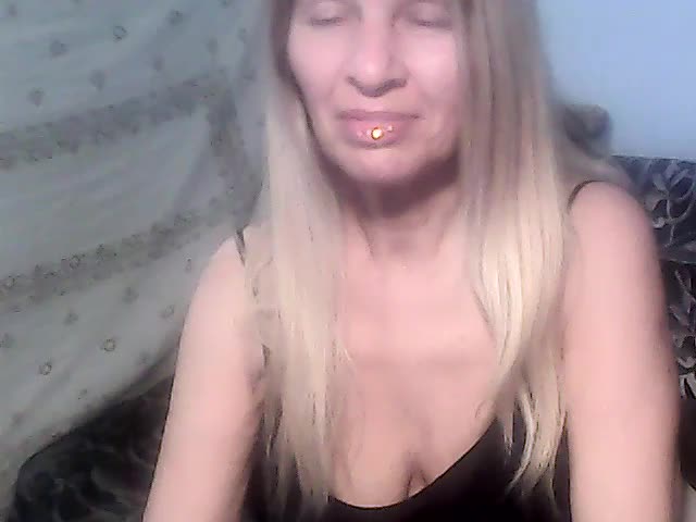 Victoria-sexi Live Sex April 1, 2026