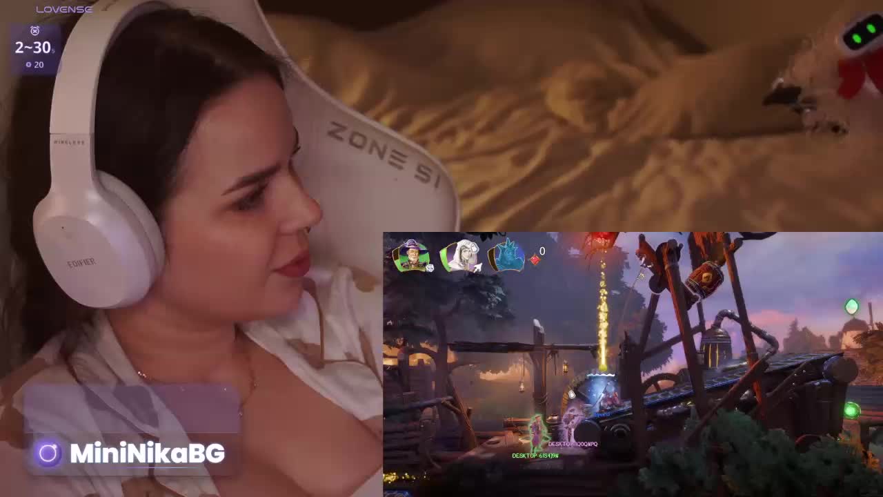 MiniNika Live Sex April 1, 2026