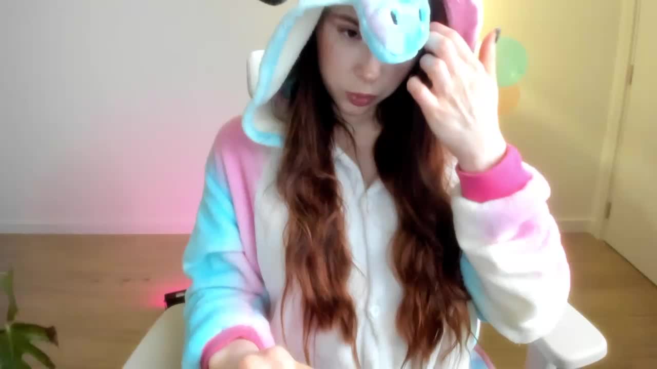 StacyLuxxe Live Sex April 1, 2026
