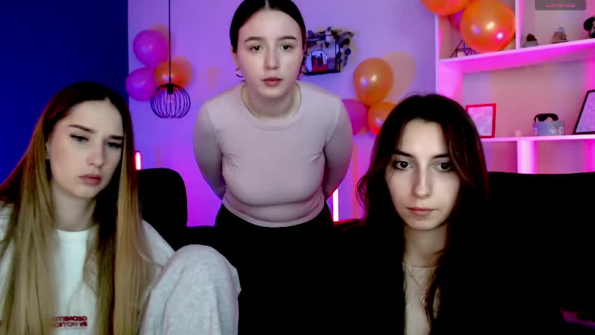 leslie_bird Live Sex April 1, 2026