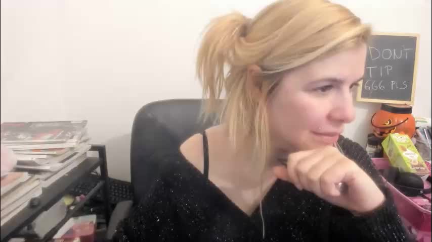 artsyandcraftsy_ Live Sex April 1, 2026