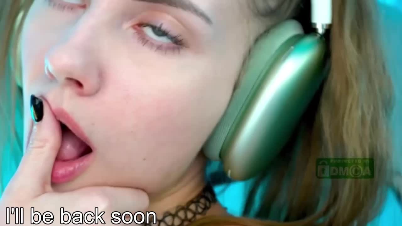 VikkiExtraCheese Live Sex April 2, 2026