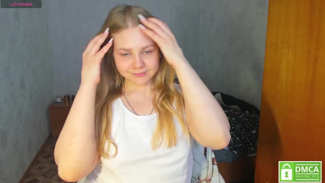 Emma-Frizea Live Sex April 2, 2026