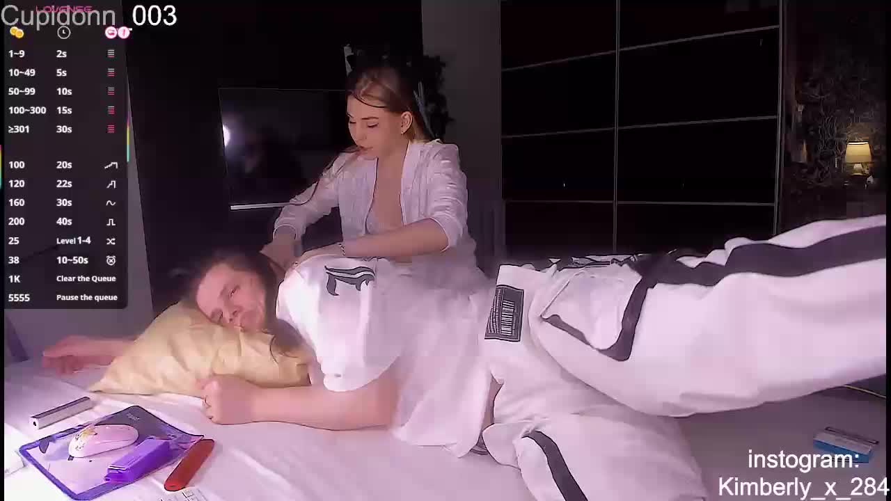 QueenAfina Live Sex April 2, 2026