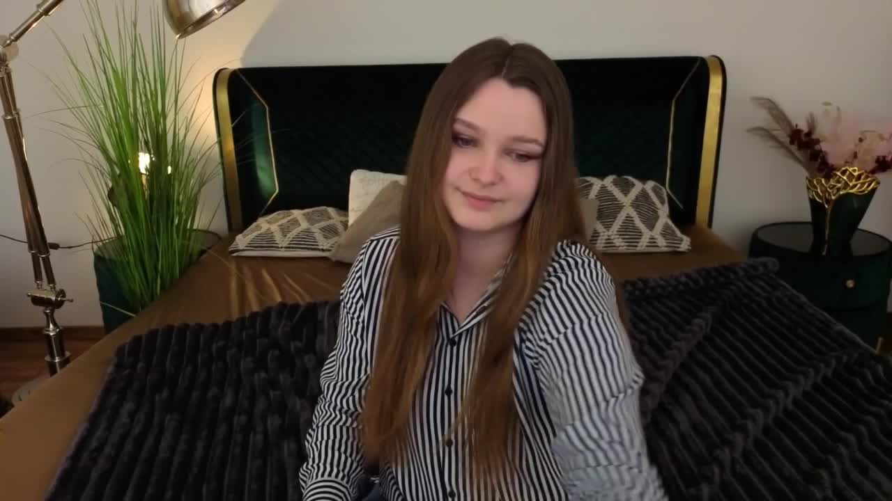 MagikPeachh Live Sex April 2, 2026