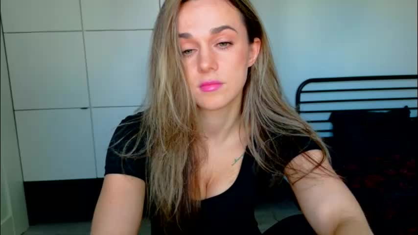 mmminnie Live Sex April 2, 2026