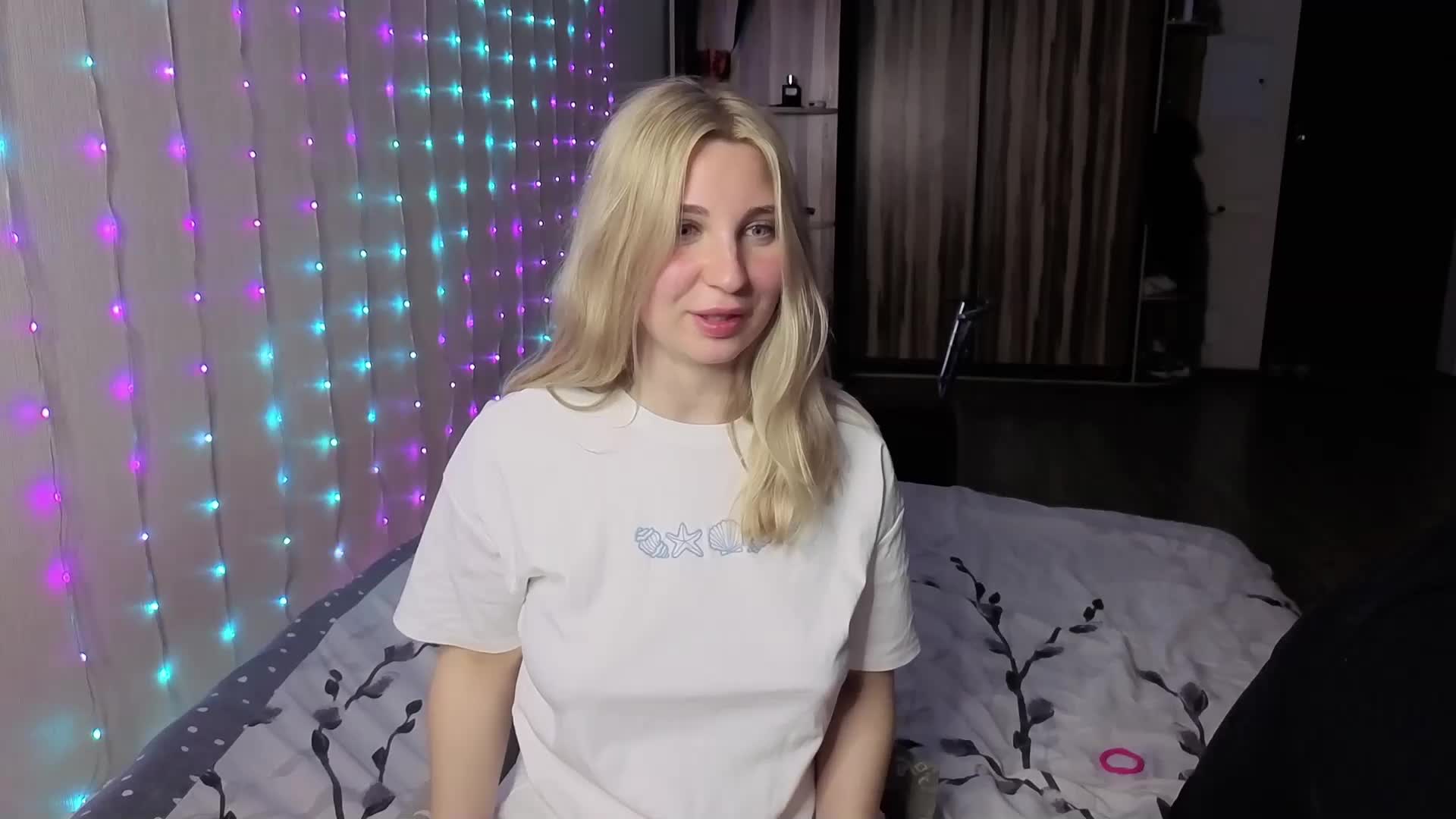 llolilove Live Sex April 2, 2026