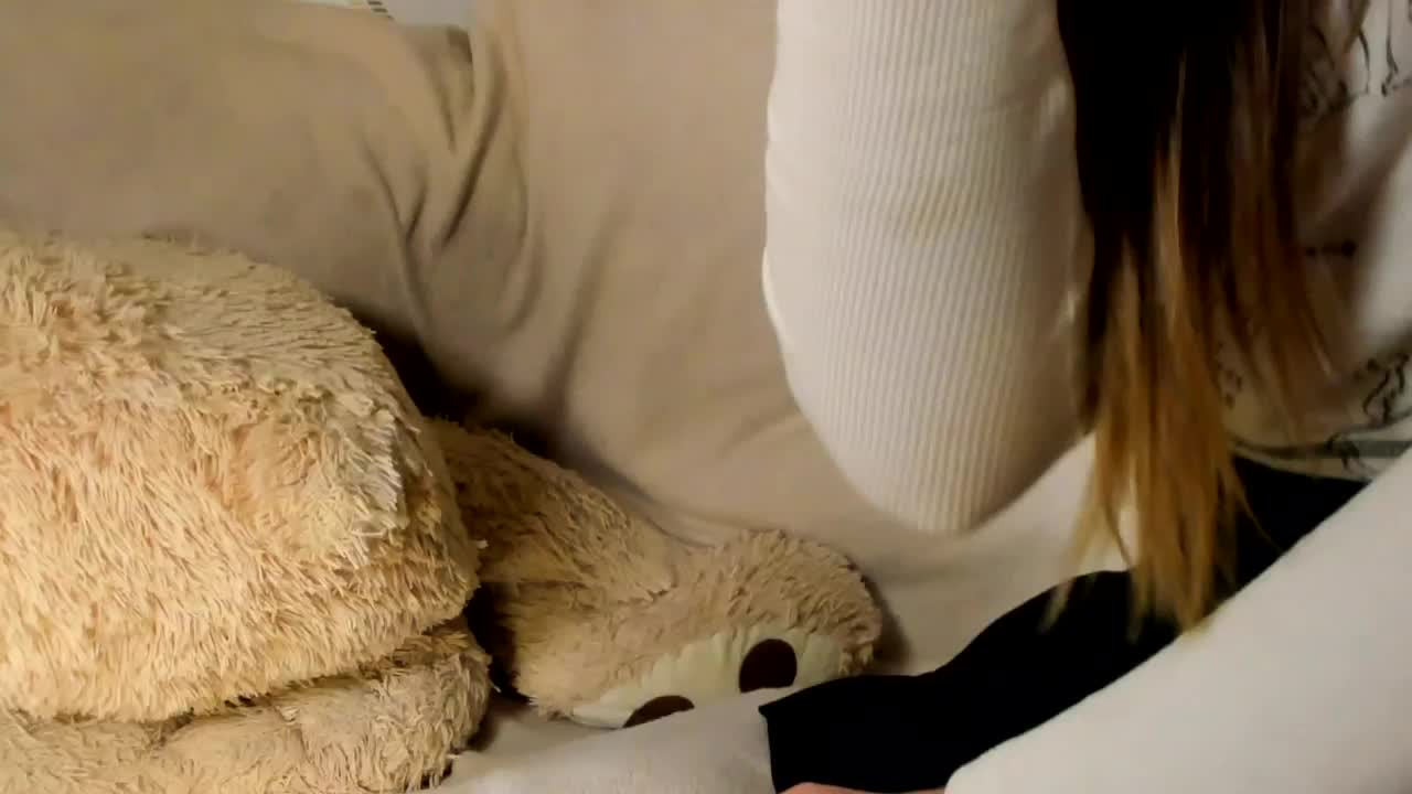 MelMooon Live Sex April 2, 2026