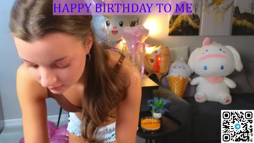 rainevi Live Sex April 2, 2026