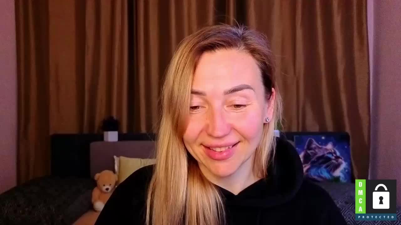 Jullyblondkiss Live Sex April 3, 2026