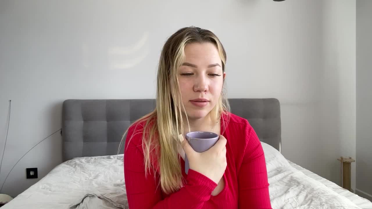 AlyraSun Live Sex April 3, 2026