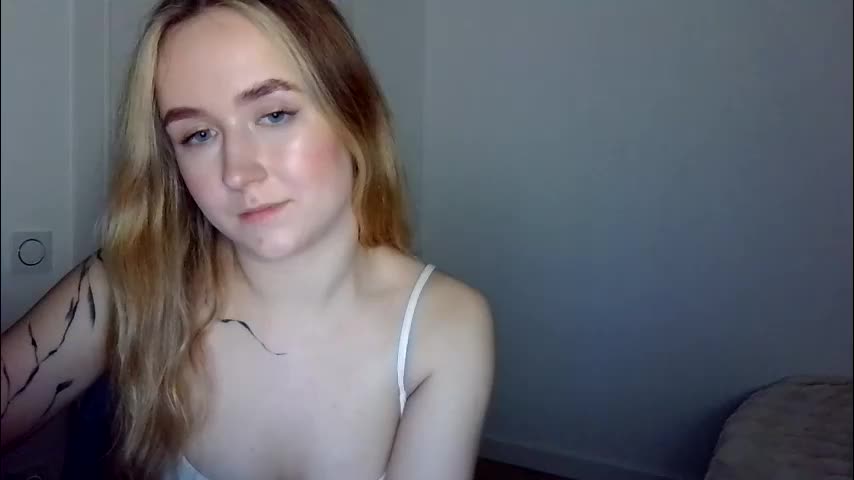 lulu_baby1 Live Sex April 3, 2026