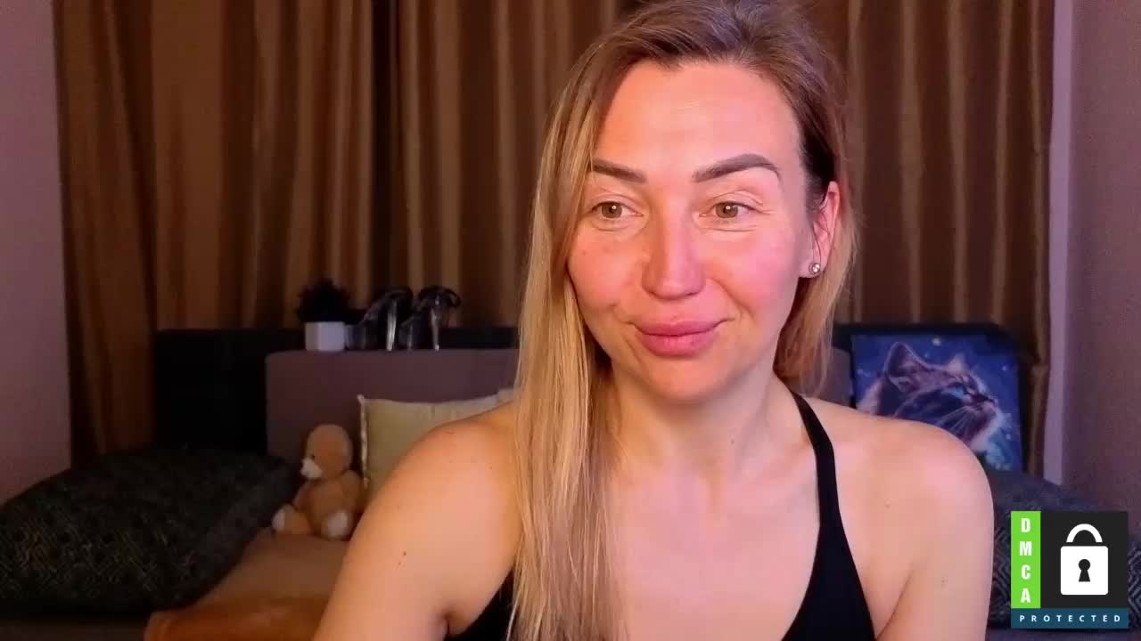 Jullyblondkiss Live Sex April 3, 2026