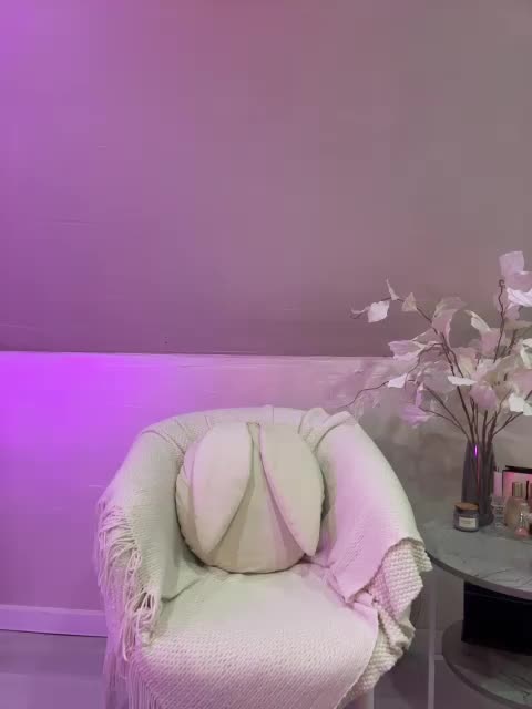 PauLiiine Live Sex April 3, 2026