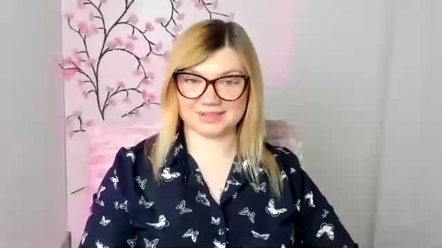 molly_moree Live Sex April 3, 2026