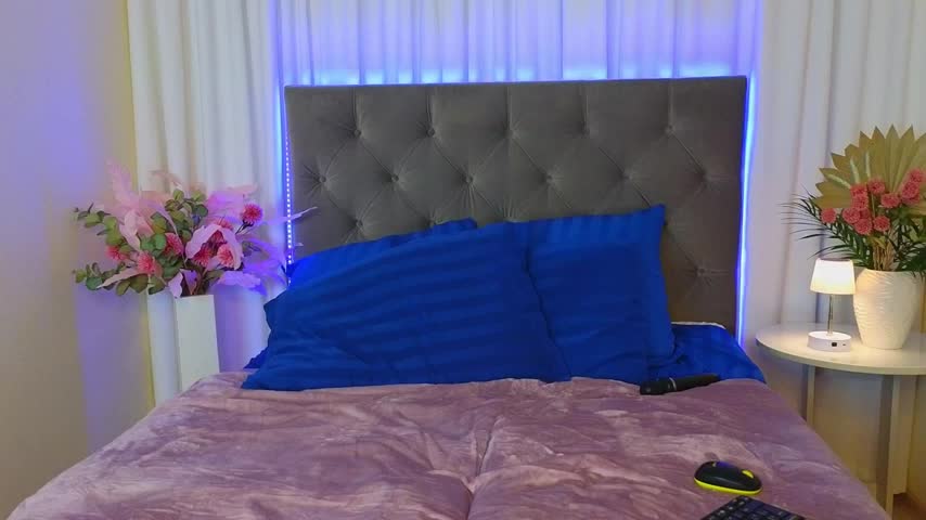 Ariana_Petite Live Sex April 3, 2026