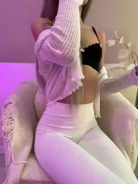 PauLiiine Live Sex April 3, 2026