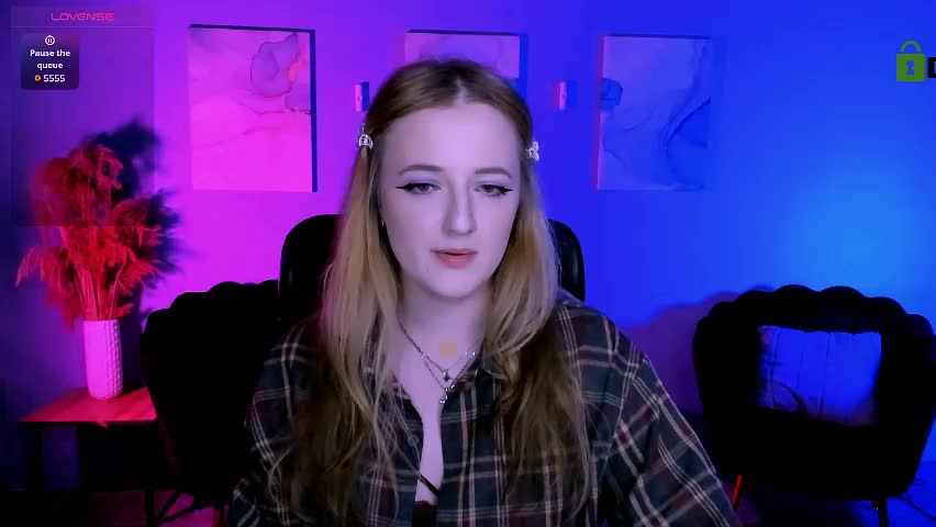 luna_berryy Live Sex April 3, 2026