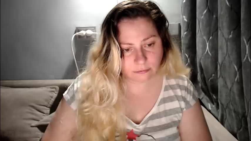 candycream74 Live Sex April 3, 2026