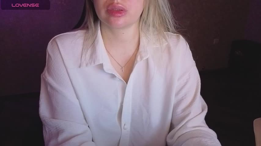 lisenok26 Live Sex April 3, 2026