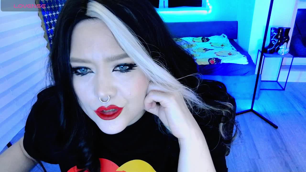 Laura-Wicked Live Sex April 3, 2026