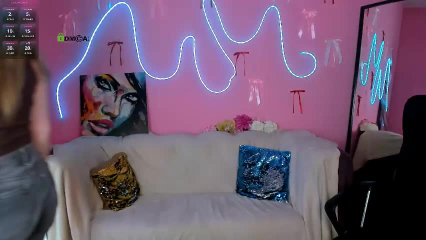 veronica_bubble Live Sex April 3, 2026
