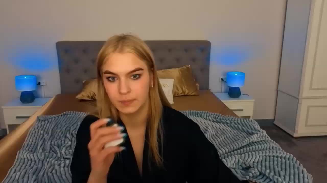 AlinaLemon Live Sex April 3, 2026