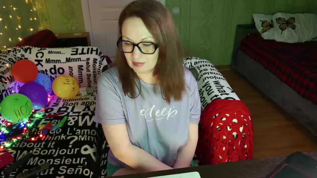 MeganIris Live Sex April 4, 2026
