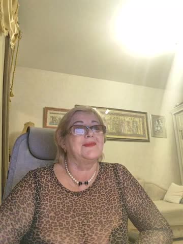KarinkaSweet Live Sex April 4, 2026