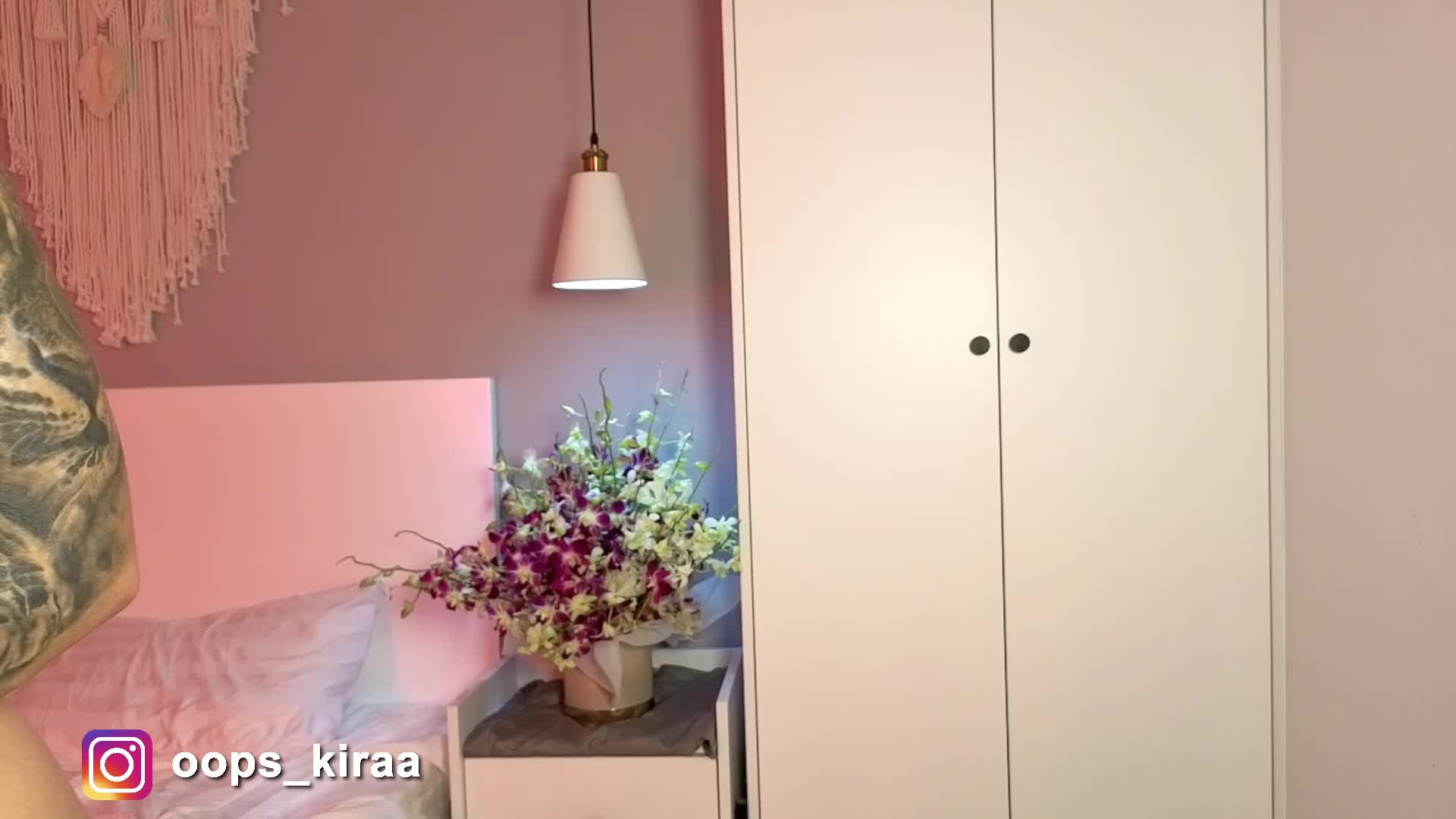 Oops_kiraa Live Sex April 4, 2026