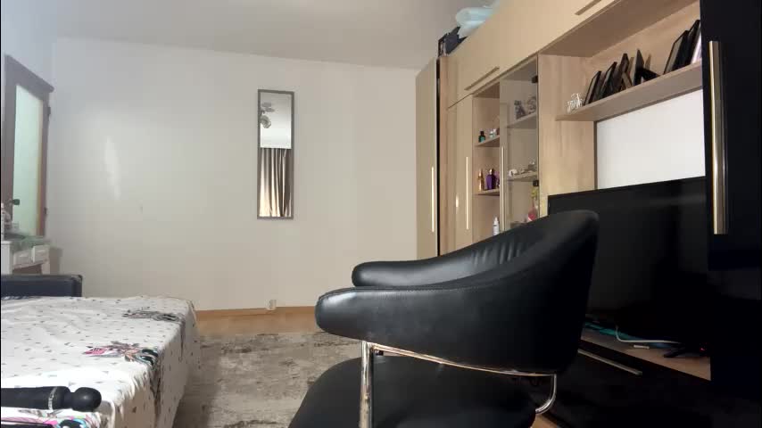 squirt_bunny77 Live Sex April 4, 2026