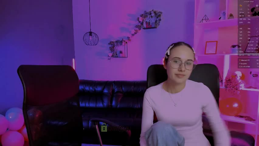 mona_cloud Live Sex April 4, 2026