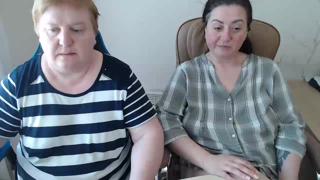 XMollyJaneEX Live Sex April 4, 2026