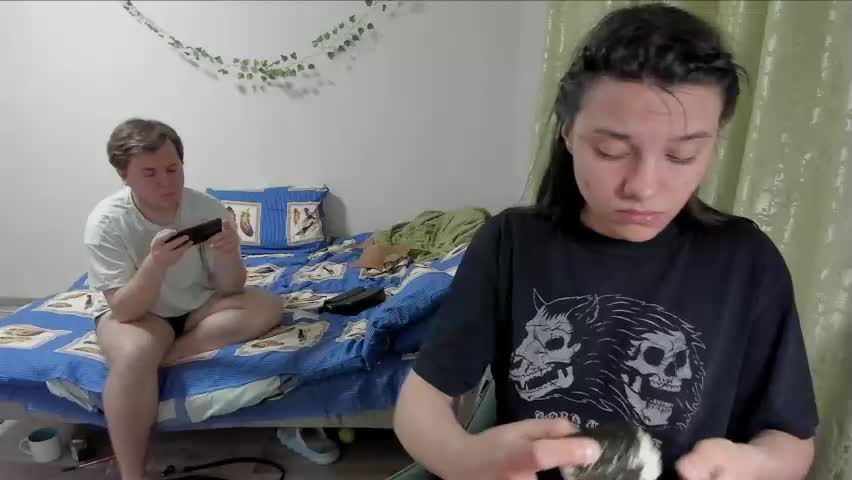 kesh_mne Live Sex April 4, 2026