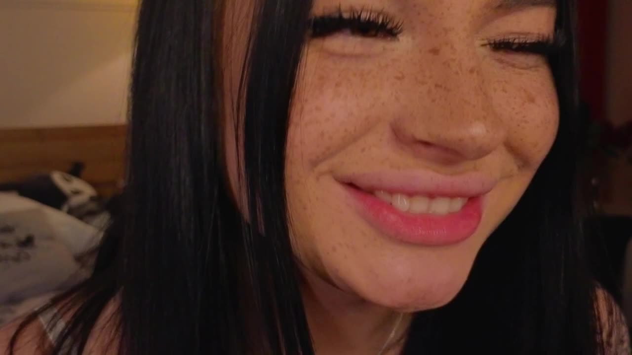 LisaaLiss Live Sex April 4, 2026