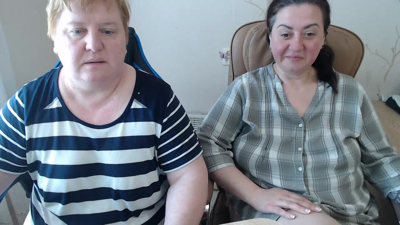 XMollyJaneEX Live Sex April 4, 2026