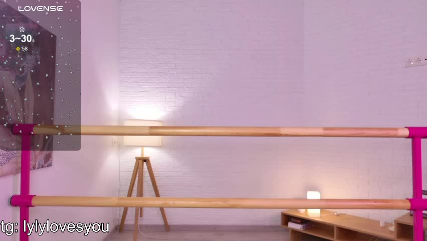 lyly_loveyou Live Sex April 4, 2026
