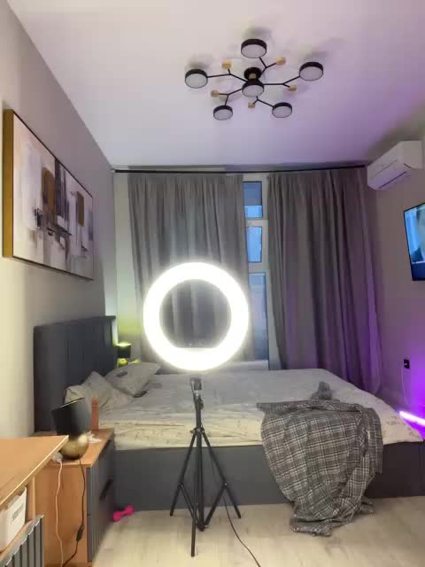 OlivkaVif Live Sex April 5, 2026