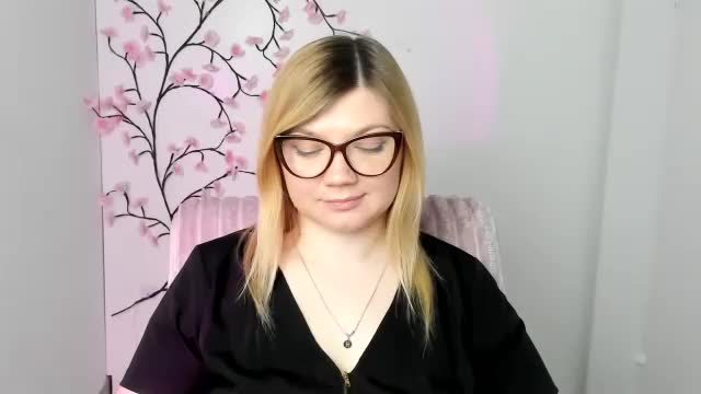 molly_moree Live Sex April 5, 2026