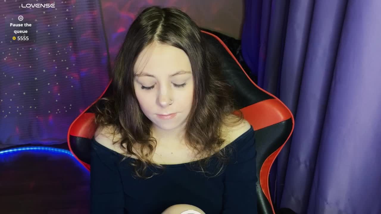 Natural-babe666 Live Sex April 5, 2026