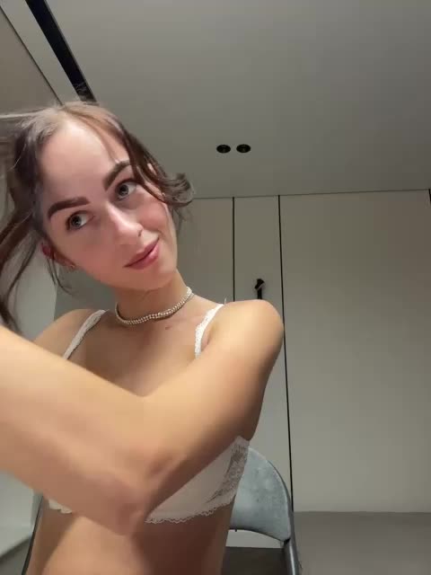 -Molly-Mae- Live Sex April 5, 2026