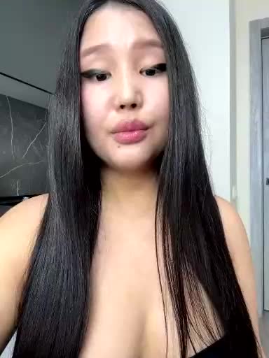 Yumikaa Live Sex April 5, 2026