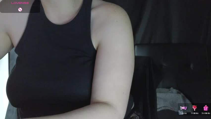 mia_g0ld Live Sex April 5, 2026